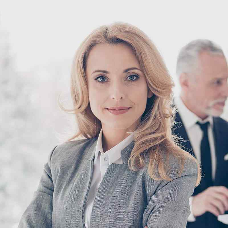 https://backup.decisionsix.com/wp-content/uploads/2019/04/img-people-05.jpg